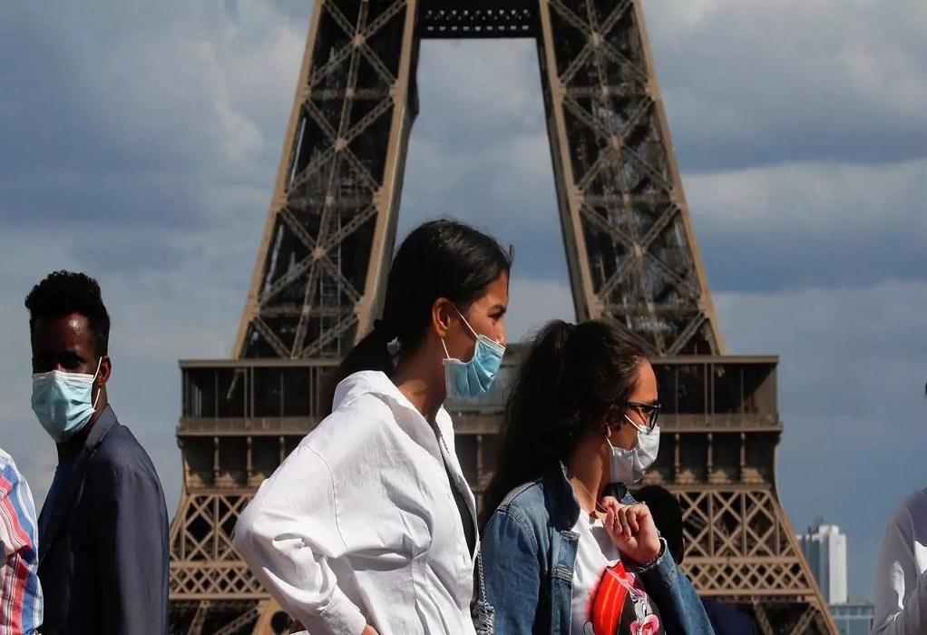 Γαλλία: Η Νίκαια επιβάλλει εκ νέου τη χρήση της μάσκας στα μέσα μεταφοράς