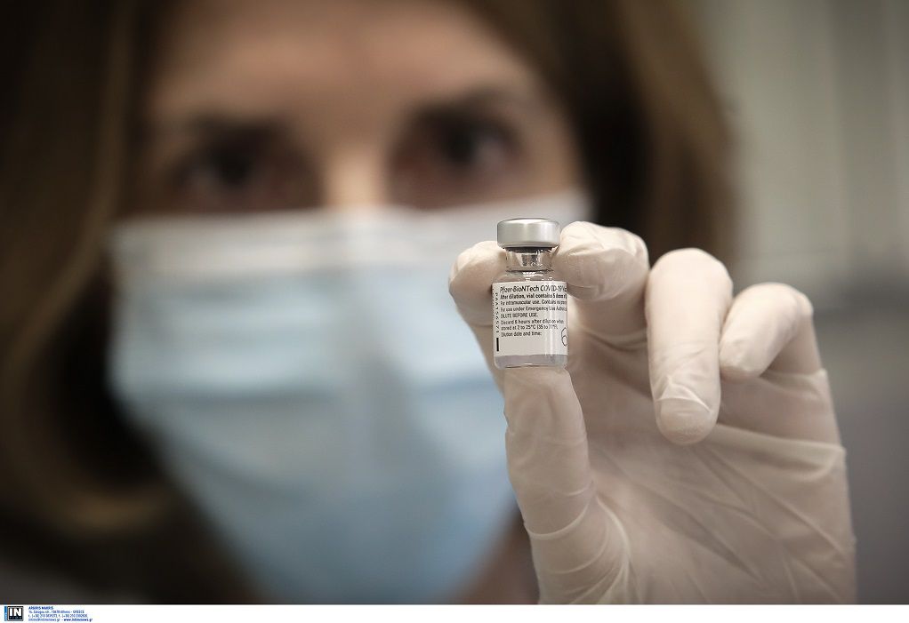 ΕΑΔ: Έλεγχοι για την τήρηση της διαδικασίας εμβολιασμού σε ιδιωτικές κλινικές