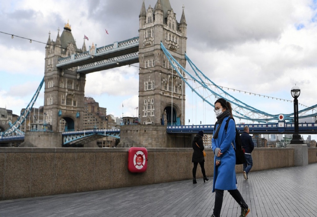 Η Αγγλία ανοίγει τις πύλες της για πλήρως εμβολιασμένους τουρίστες