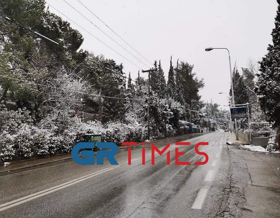 Θεσσαλονίκη: Έξι ώρες χωρίς ρεύμα Πανόραμα και Χορτιάτης εν μέσω χιονιά