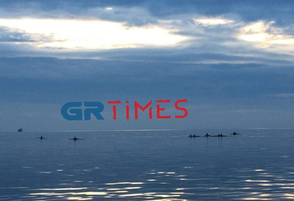 Θεσσαλονίκη: Κωπηλασία με θέα τη Νέα Παραλία (ΦΩΤΟ-VIDEO)