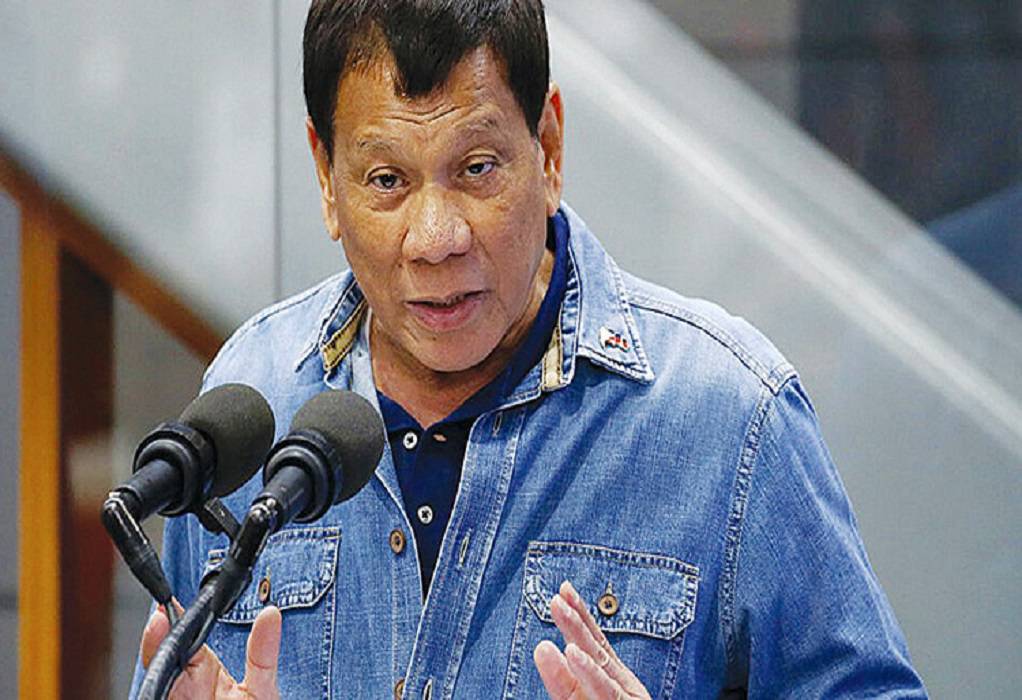 Ο πρόεδρος των Φιλιππίνων ζητάει τη σύλληψη ανεμβολίαστων αν αυτοί βγουν από το σπίτι