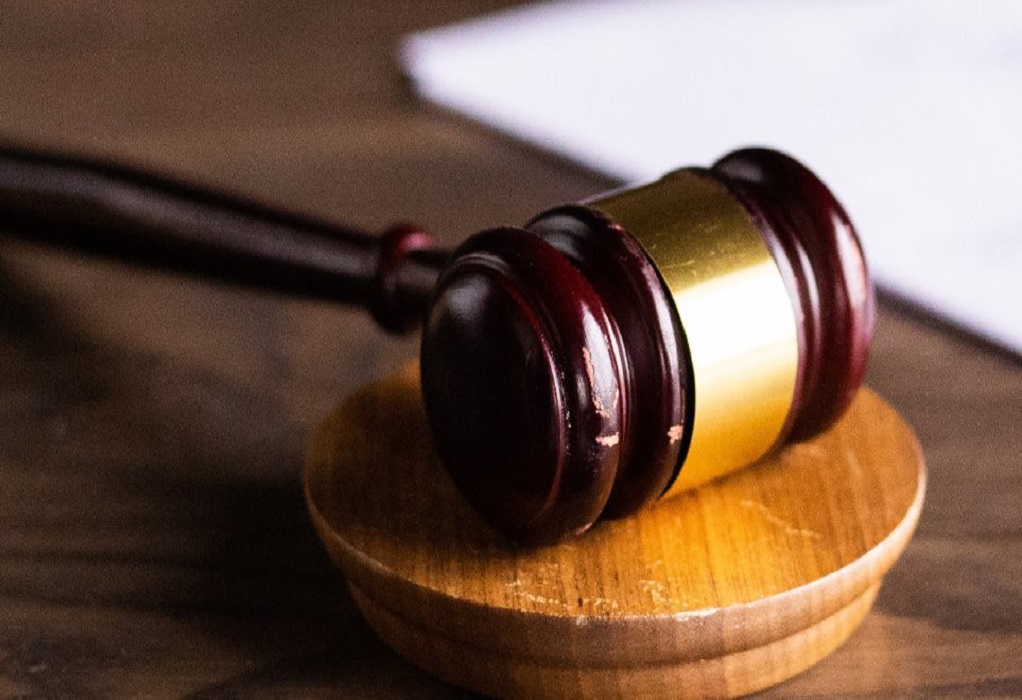 Πάτρα: Αναβολή στη δίκη του 42χρονου που κατηγορείται για ξυλοδαρμό της συζύγου του