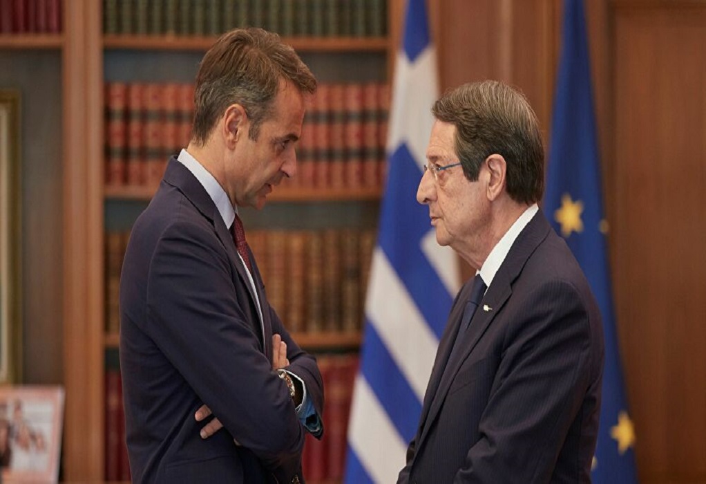 Με τον Πρόεδρο της Κύπρου μίλησε τηλεφωνικά ο πρωθυπουργός