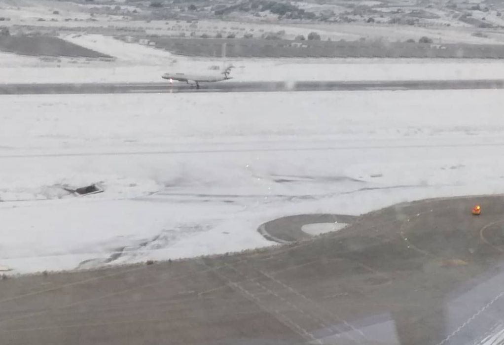 Καλύφθηκε από χιόνι το αεροδρόμιο Ελ. Βενιζέλος (ΦΩΤΟ)