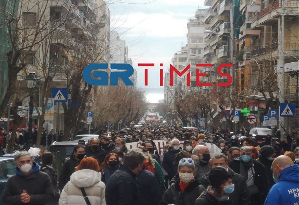 Πορεία διαμαρτυρίας για την εκκένωση του ΑΠΘ (ΦΩΤΟ+VIDEO)