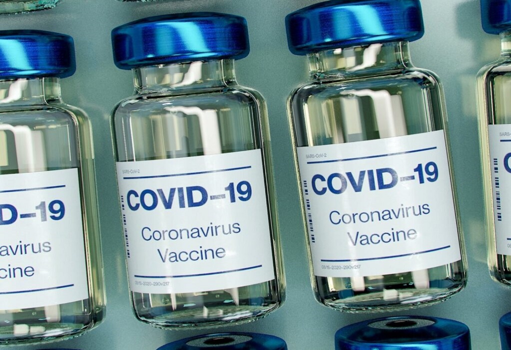 Κορωνοϊός: Τι θα συμβεί αν κάνουμε δύο δόσεις διαφορετικού εμβολίου