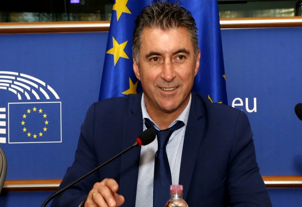 Εξελέγη πανηγυρικά νέος πρόεδρος της ΕΠΟ ο Ζαγοράκης