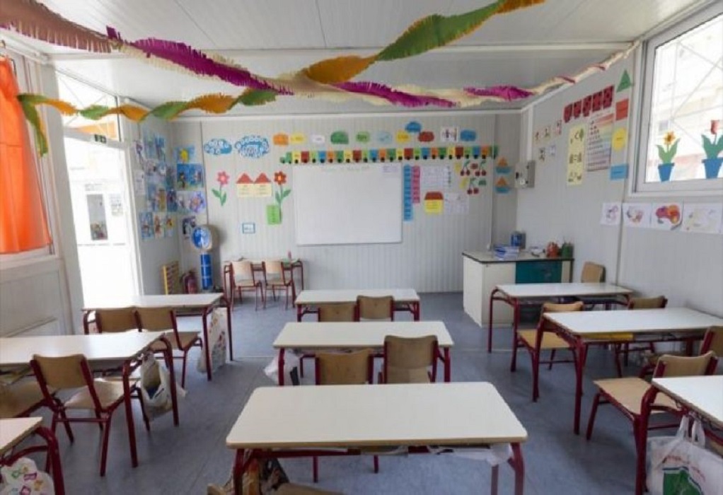 Σέρρες: Κοινωνική λειτουργός για τα 4 παιδιά που δε στέλνουν στο σχολείο οι γονείς (VIDEO)