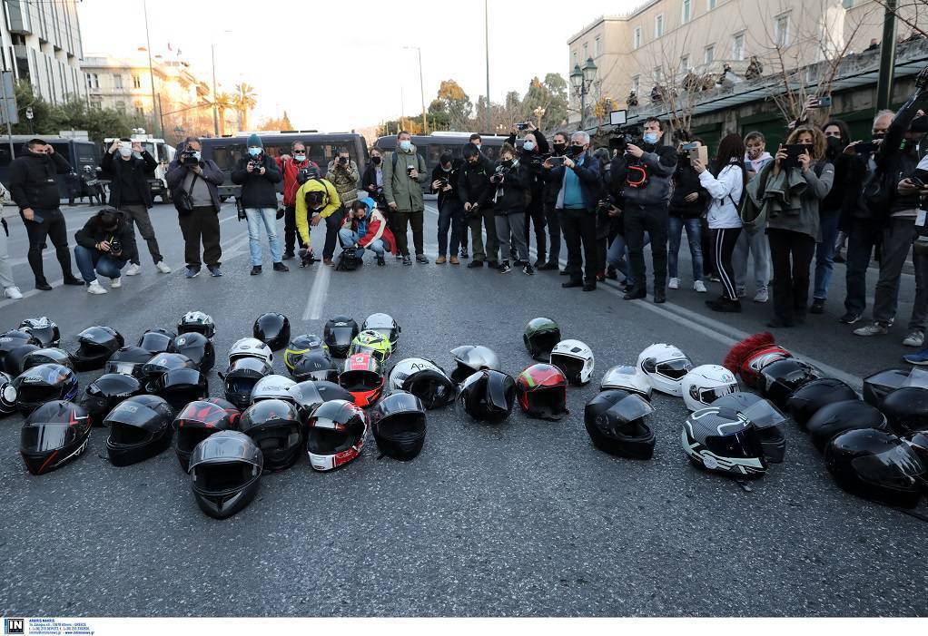Αθήνα: Μοτοπορεία στο κέντρο της πόλης για τον 23χρονο Ιάσωνα