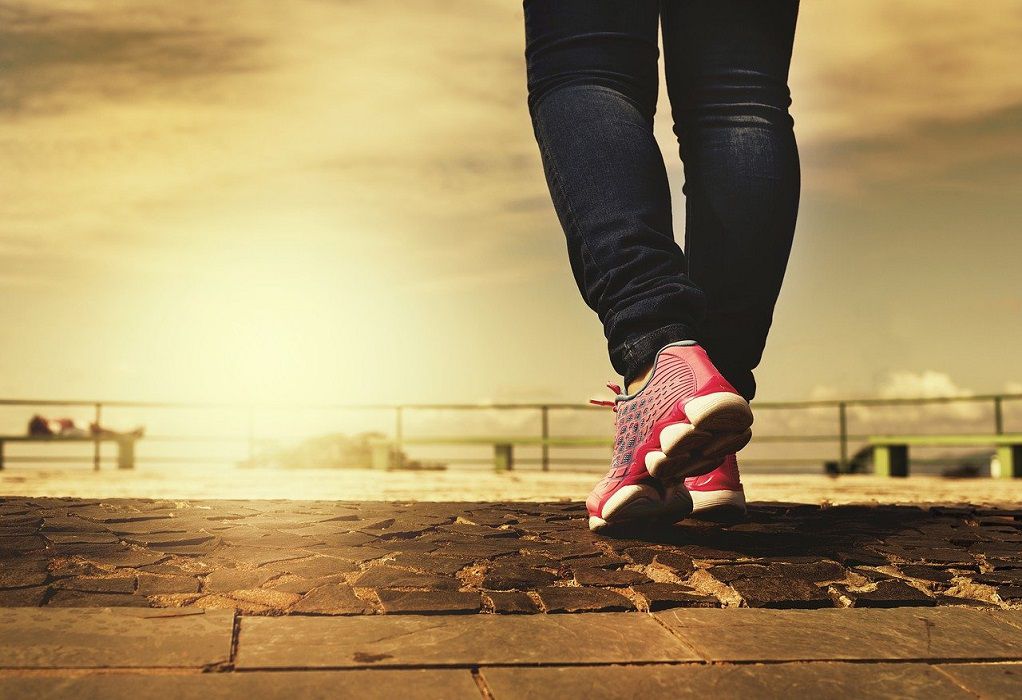 Η μεγαλύτερη παγκόσμια μελέτη δείχνει ότι όσο περισσότερο περπατάμε τόσο μειώνεται ο κίνδυνος θανάτου