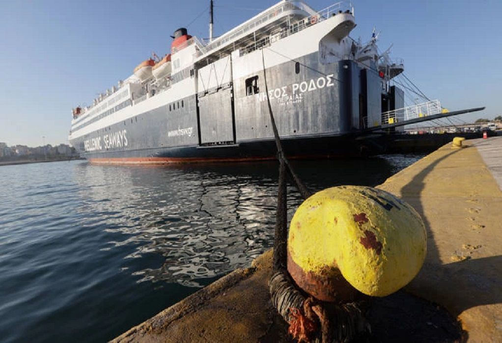 Κορωνοϊός: Δώδεκα κρούσματα στο πλοίο «Νήσος Ρόδος»
