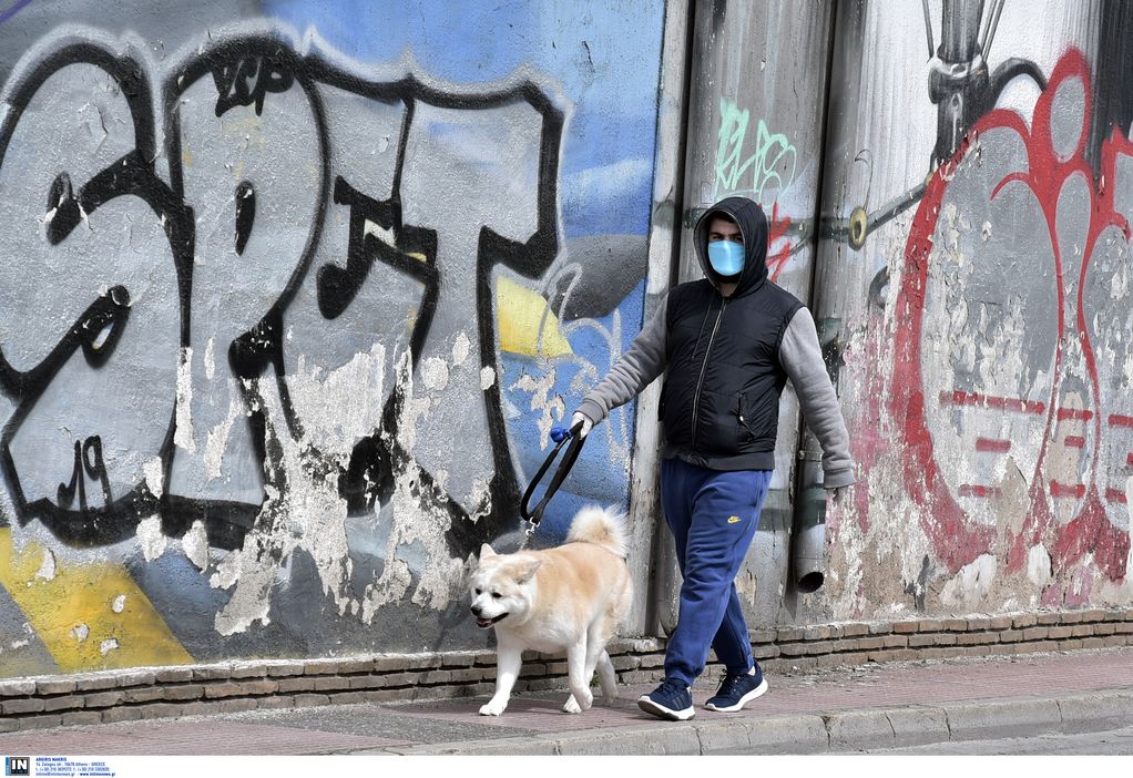 Θεσσαλονίκη: «Καμπάνες» σε ιδιοκτήτες κατοικιδίων για βόλτα χωρίς λουρί