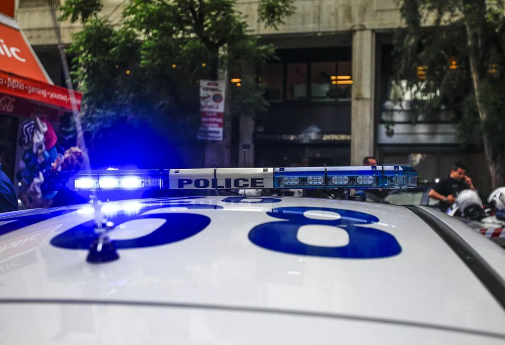 Απόπειρα γυναικοκτονίας στη Θεσσαλονίκη: Τι λέει ένας από τους αστυνομικούς που έσωσε τη γυναίκα (VIDEO)