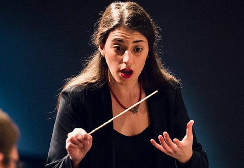 Ελληνίδα η 1η γυναίκα μαέστρος στη Συμφωνική Ορχήστρα του Κονρό