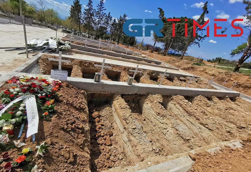 Κορωνοϊός: Περίπου 700 νεκροί στα κοιμητήρια του Δ. Θεσσαλονίκης (VIDEO)