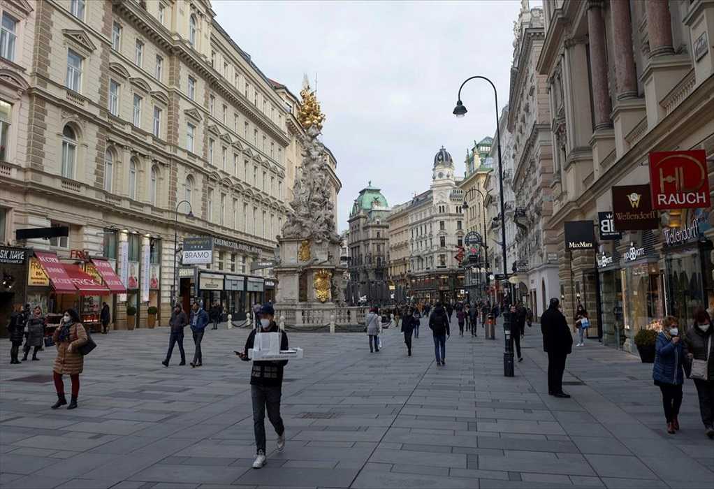 Κορωνοϊός: Lockdown για ανεμβολίαστους στην Αυστρία-Μέτρα και σε Βερολίνο