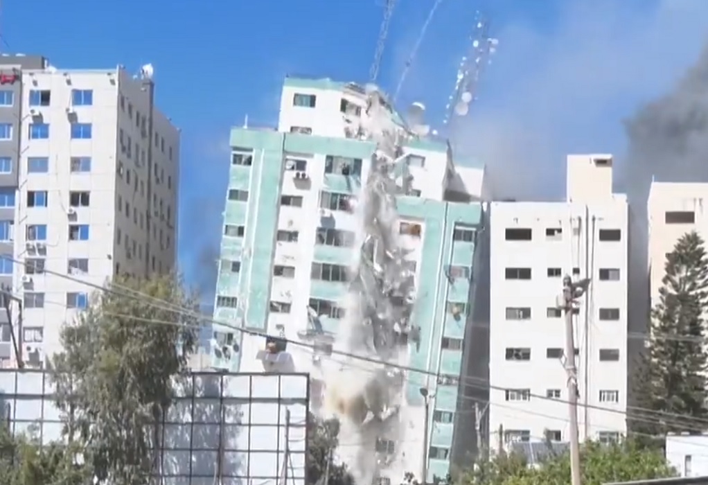 Γάζα: Το Ισραήλ κατέρριψε το κτίριο που στεγαζόταν AP και Al – Jazeera (VIDEO)