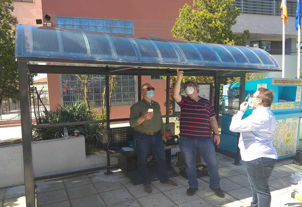 Η πρώτη έξυπνη στάση με φωτοβολταϊκά στον δήμος Νεάπολης-Συκεών
