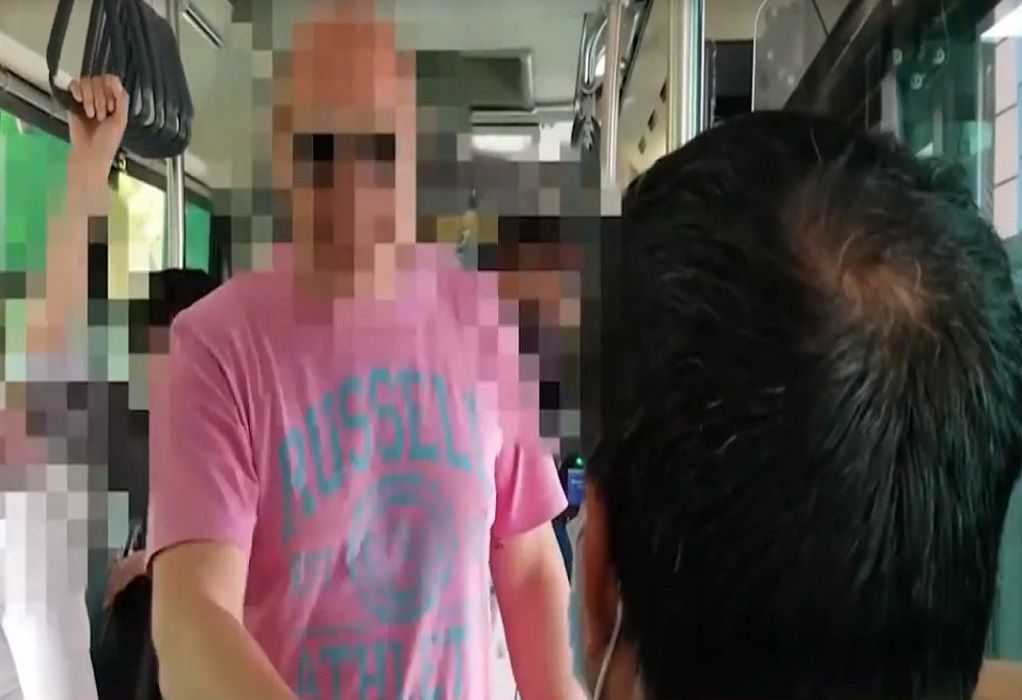 Οδηγός λεωφορείου σε μετανάστη: «Εδώ κάνω κουμάντο εγώ» (VIDEO)