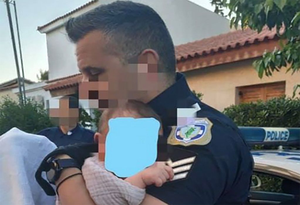 Γλυκά Νερά: Καταθέτει ο αστυνομικός που είχε αγκαλιά το παιδί της Καρολάιν (VIDEO)