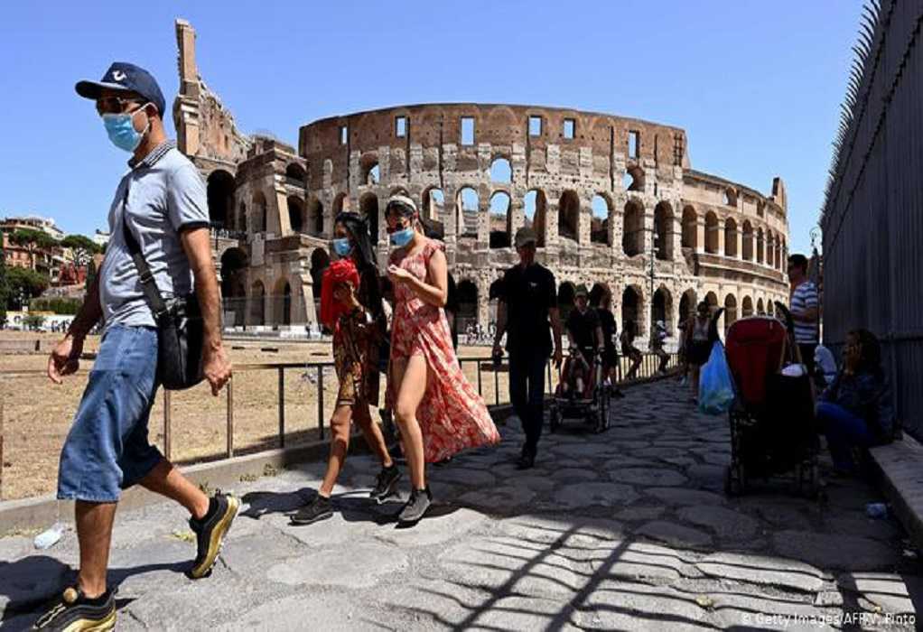 Ιταλία: Σχεδόν ένα εκατομμύριο Ιταλοί θετικοί στον κορωνοϊό 
