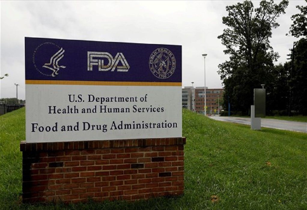 ΗΠΑ: Ο FDA ενέκρινε τη χορήγηση αναμνηστικής δόσης του εμβολίου για εφήβους 12-15 ετών