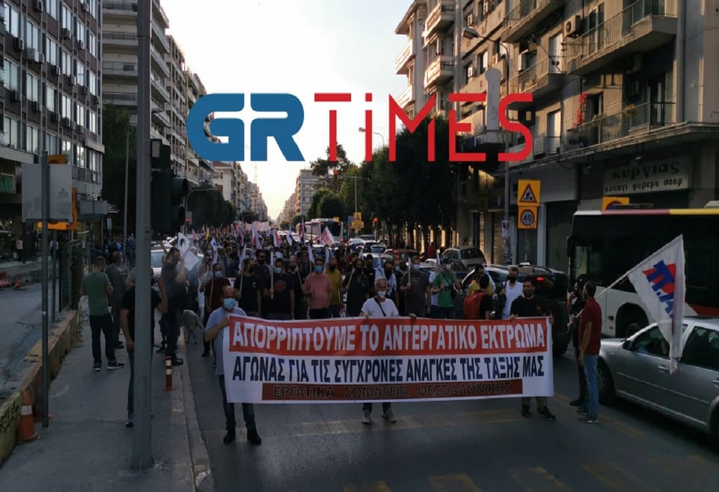 Θεσσαλονίκη: Πορεία του ΠΑΜΕ για το “αντεργατικό νομοσχέδιο” (ΦΩΤΟ+VIDEO)