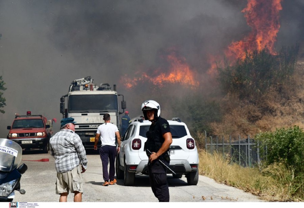 Φωτιά στην Αχαΐα: Τέσσερις τραυματίες-Σε ετοιμότητα το ΕΚΑΒ