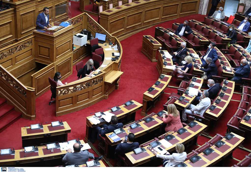 Βουλή: Ξεκινά η επεξεργασία και συζήτηση του νέου αναπττυξιακού νομοσχεδίου