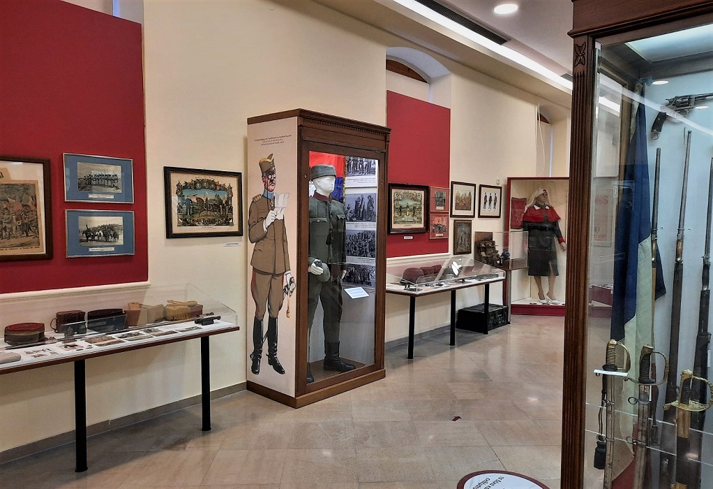 Πολεμικό Μουσείο Θεσ/νίκης: Τοποθετήθηκε για 1η φορά στολή Σέρβου στρατιώτη από τον Α΄ Π.Π.
