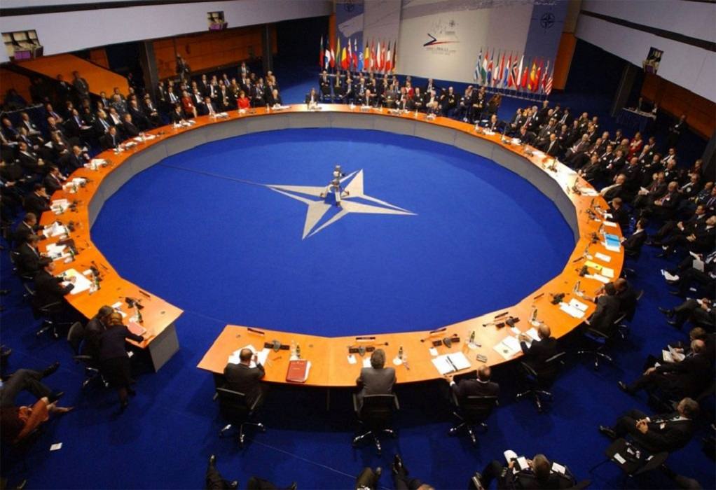 Πόλεμος στην Ουκρανία: Εξετάζεται κοινή Σύνοδος Κορυφής ΝΑΤΟ-ΕΕ με συμμετοχή Μπάιντεν