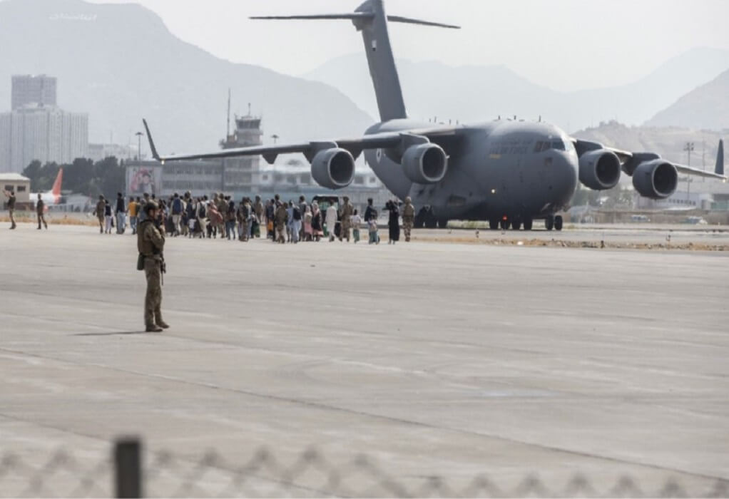 Αφγανιστάν: Έφυγε από την Καμπούλ αεροσκάφος με 200 Αμερικανούς και άλλους ξένους