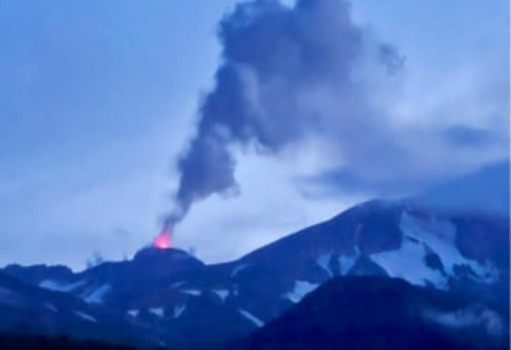 Τρία ηφαίστεια εκρήγνυνται ταυτόχρονα στην Αλάσκα