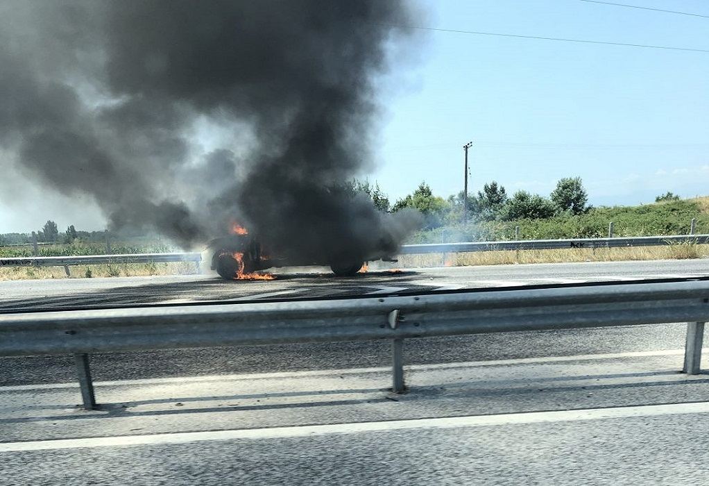 Θεσσαλονίκη: Αυτοκίνητο κάηκε ολοσχερώς στα Μάλγαρα – Ήταν κλεμμένο