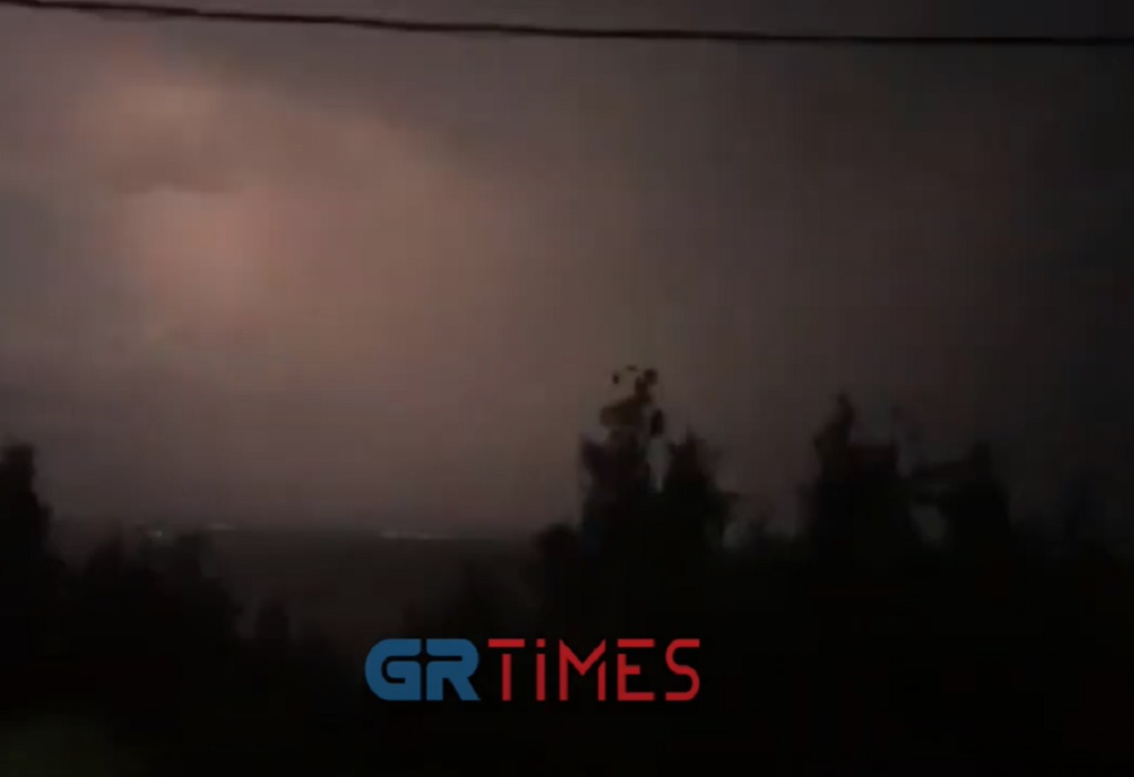 Χαλκιδική: Σφοδρή καταιγίδα και στη Νέα Ποτίδαια (VIDEO)