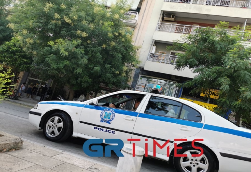 Θεσσαλονίκη: Έκλεψε πορτοφόλι και τον κυνήγησαν 15 άτομα (ΦΩΤΟ)