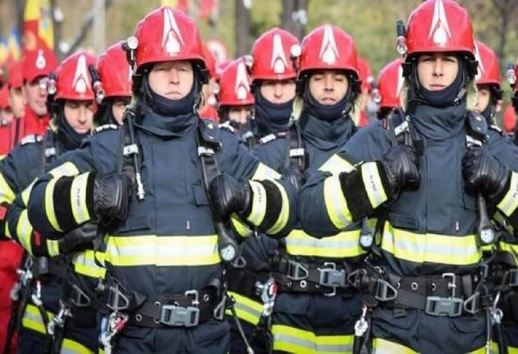 Ρουμάνοι πυροσβέστες: Διαψεύδουν τα fake news «Η φωτιά δεν μπορούσε να σβήσει σε μια μέρα»