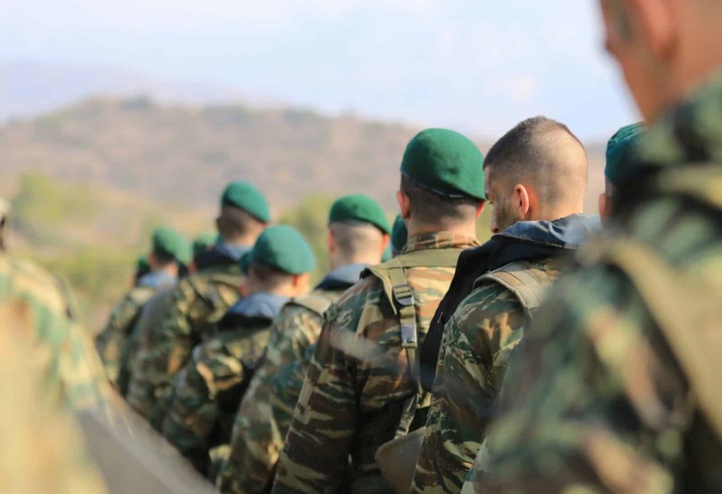 ΓΕΕΘΑ: Νέα στολή παραλλαγής για το προσωπικό των Ενόπλων Δυνάμεων (ΦΩΤΟ)