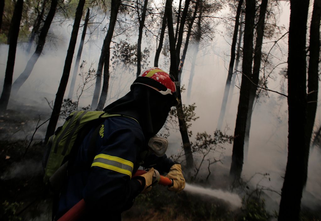 Πολύ υψηλός σήμερα και τη Δευτέρα ο κίνδυνος δασικών πυρκαγιών