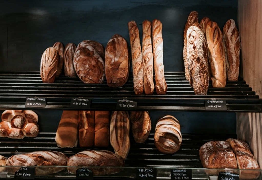 Το “ψωμί… ψωμάκι”: Αυξήσεις έως και 15 λεπτά στο καρβέλι