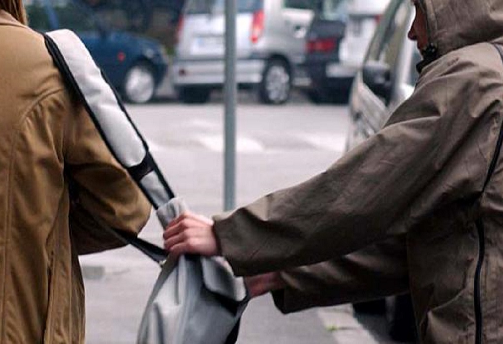 Ωραιόκαστρο: Έκλεψαν τσάντα με εισπράξεις εταιρίας courier από 58χρονο