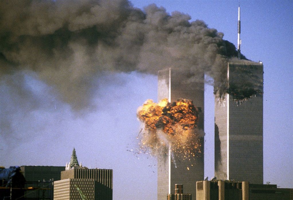 Είκοσι ένα χρόνια μετά, οι ΗΠΑ τιμούν τη μνήμη των θυμάτων της 11ης Σεπτεμβρίου (VIDEO)