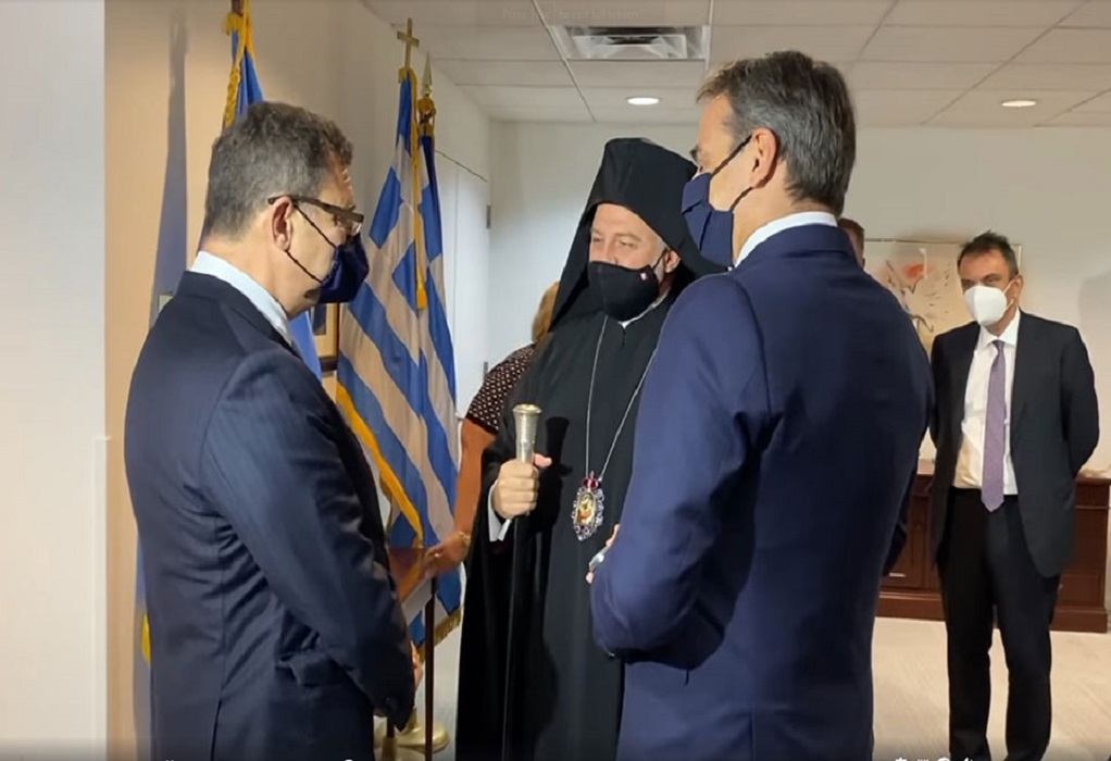 Συνάντηση του πρωθυπουργού με τον Αρχιεπίσκοπο Αμερικής Ελπιδοφόρο (ΦΩΤΟ-VIDEO)