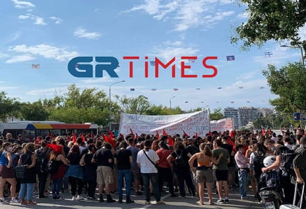 Θεσσαλονίκη: Πορεία των Φοιτητικών Συλλόγων στο κέντρο της πόλης (ΦΩΤΟ-VIDEO)