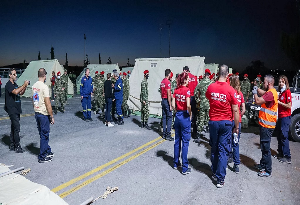 Σεισμός στο Ηράκλειο: Έστησαν Κέντρο Υγείας σε σκηνή του στρατού στο Αρκαλοχώρι
