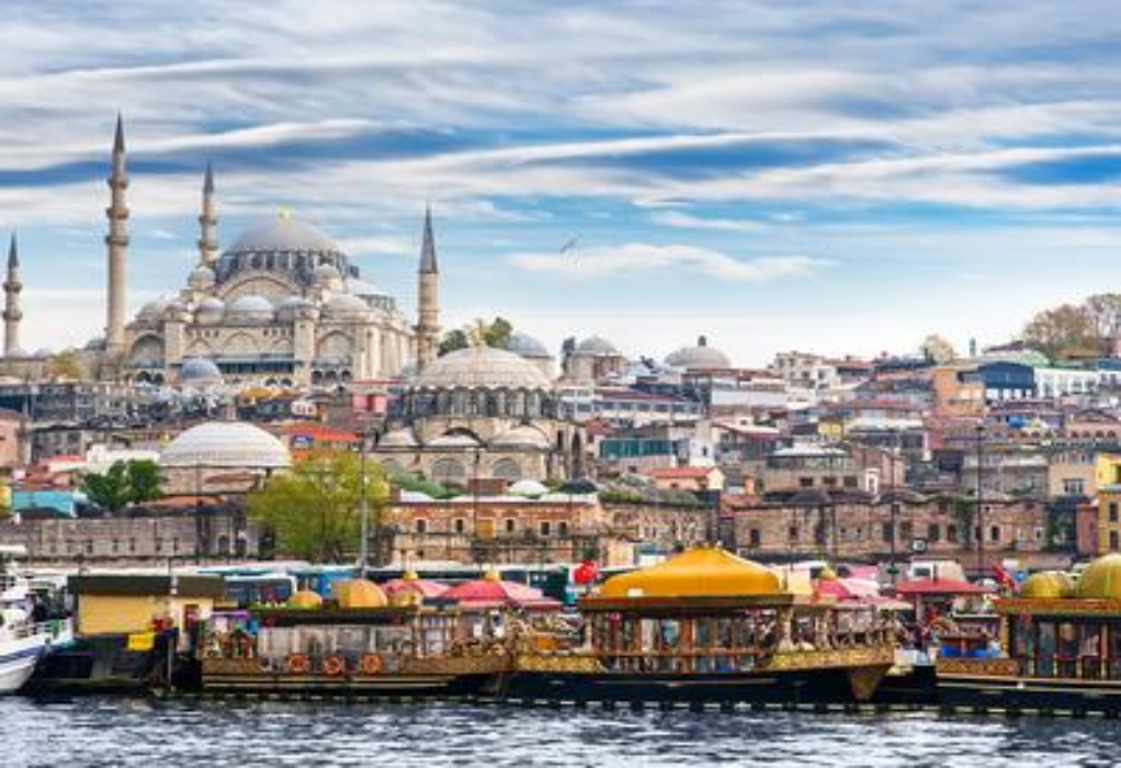 Σε 4,5 Βρετανούς τουρίστες στοχεύει η Τουρκία το 2023