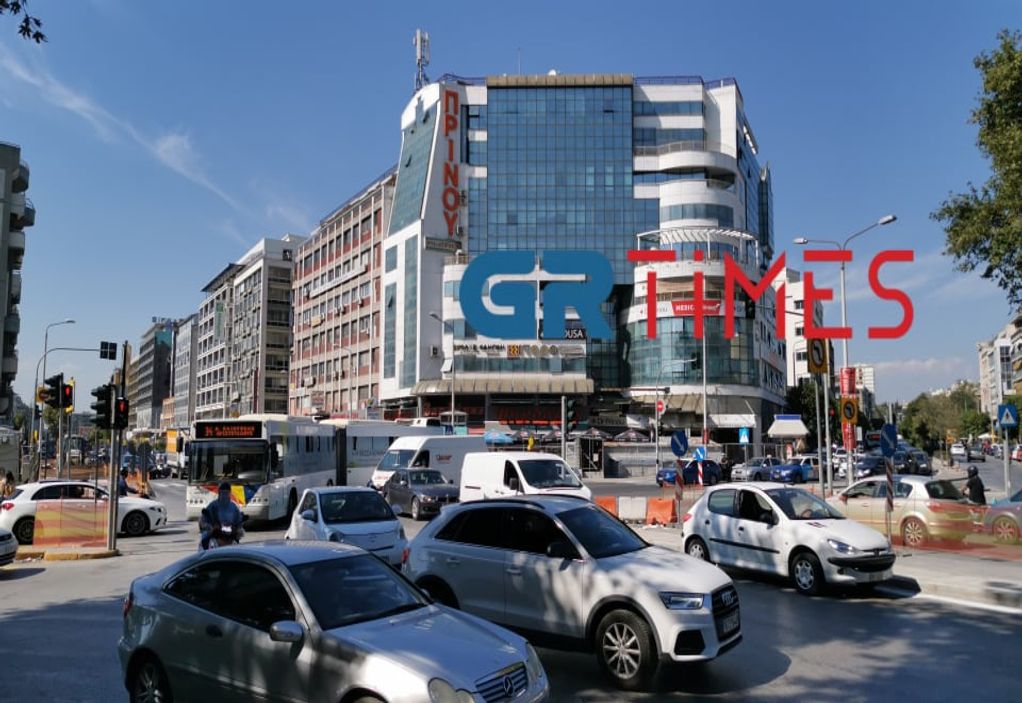 Θεσσαλονίκη: Το φανάρι που περνούν πιο πολύ με κόκκινο (VIDEO)