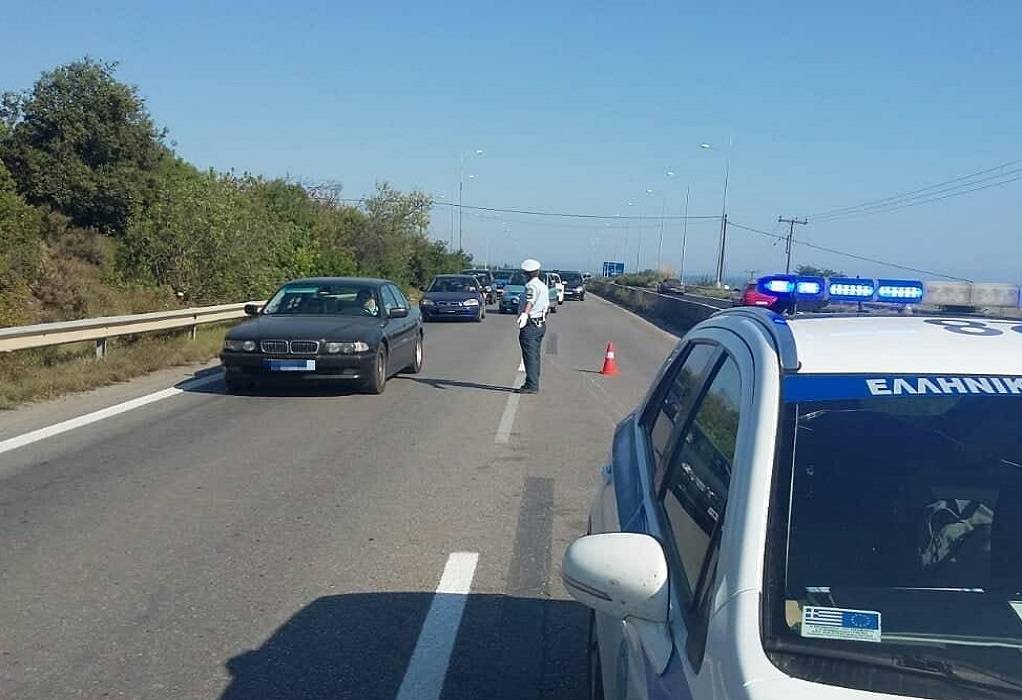 Χαλκιδική: Σύγκρουση τριών οχημάτων πριν τα Ψακούδια – Τεράστια καθυστέρηση στο σημείο (ΧΑΡΤΗΣ) 