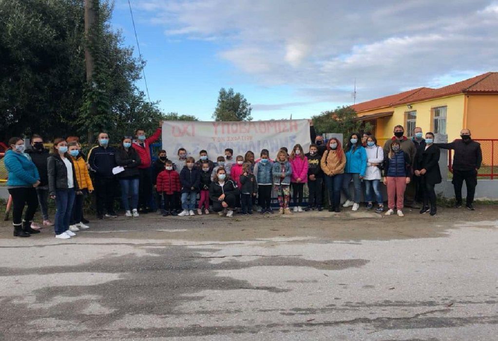 Χαλκιδική: Αποχή στα σχολεία του Δ. Αριστοτέλη για τη συγχώνευση του δημοτικού της Αμμουλιανής